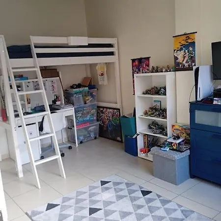 T3 53m² Dans Maison Ville, Terrasse, Jardinet * تولون