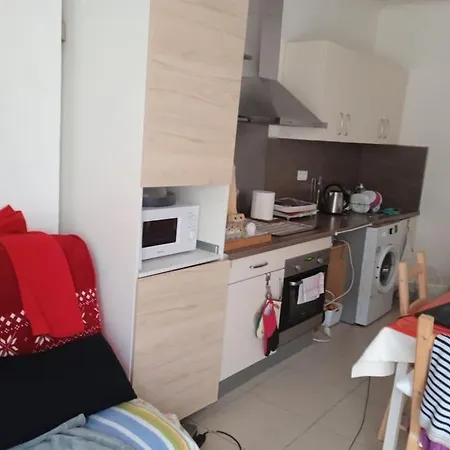 T3 53m² Dans Maison Ville, Terrasse, Jardinet شقة تولون